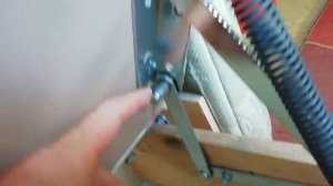 Диван в наследство. Сиденье поднимается тяжело и не держится в верхнем положении