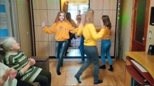 Крутой танец ?