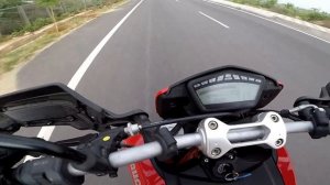 Ducati Hypermotard 939 Braking Test, Acceleration, Exhaust Note