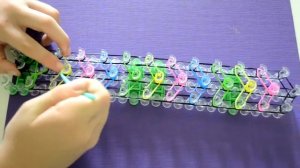 Наборы для плетения из резинок Loom Twister. Браслет из резинок.