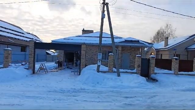 Рулонные ворота на въезд к дому (Алютех)