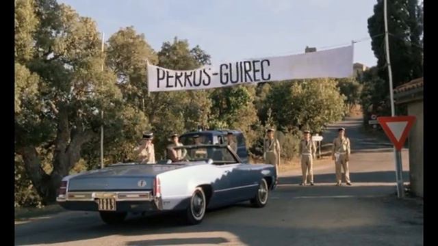 LE GENDARME ET LET EXTRATERRESTRES (1979) смотреть онлайн