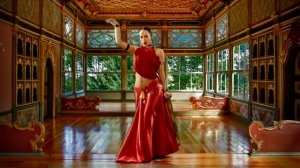 1. Красивый восточный танец. Beautiful oriental dance