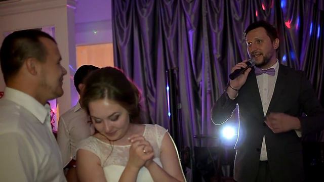 Красивая пара, весёлые гости, отличная свадьба смотреть онлайн