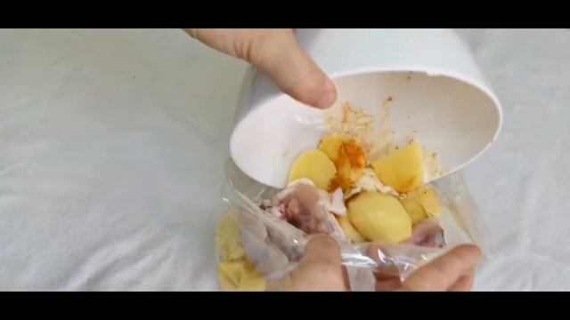 Курица с картошкой запечёная в духовке