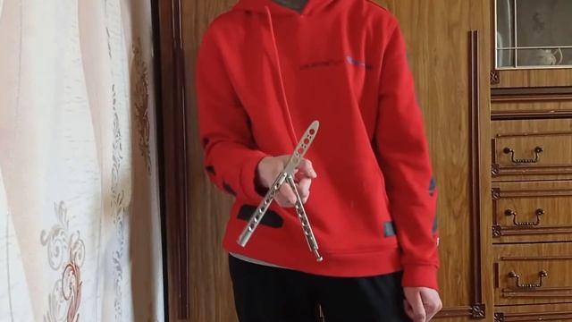 Handy Switch. Простые трюки с ножом бабочкой #15. Обучение смотреть онлайн