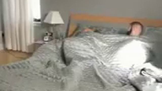Как разбудить любимую девушку