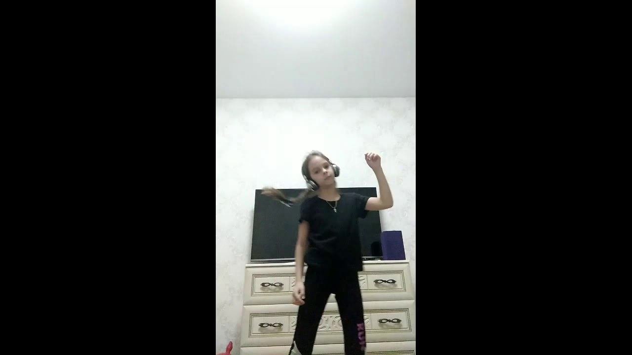 Девочка-картинка