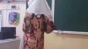 Таджикский танец.Фестиваль Дружбы народов в ГСОШ -1 ГОРОДА КУВАСАЙ