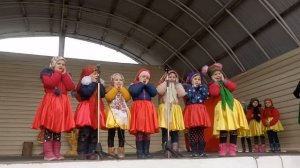 Песня " А я чайничала,самоварничала"