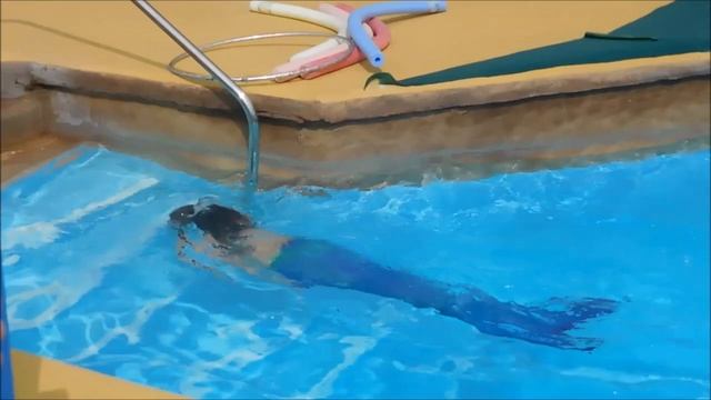 Mermaid School at Aqua Natura Waterpark Benidorm Spain October 2016 смотреть онлайн