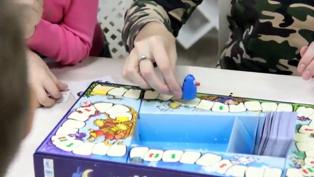 Настольные игры для семьи, друзей и коллег в гостиной Малинники смотреть онлайн