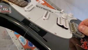 Peavey Raptor Plus EXP Guitarchaeology
