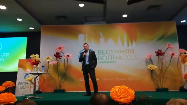 Константин Макаров Золотой Директор сентябрь декабрь на сцене Новосибирска! смотреть онлайн