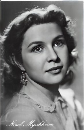 НИНЕЛЬ МЫШКОВА (1926-2003), «её красота внушает трепет…»