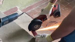 Аккумуляторная болгарка Hilti AG 4S-A22 vs Hilti AG 125-A22