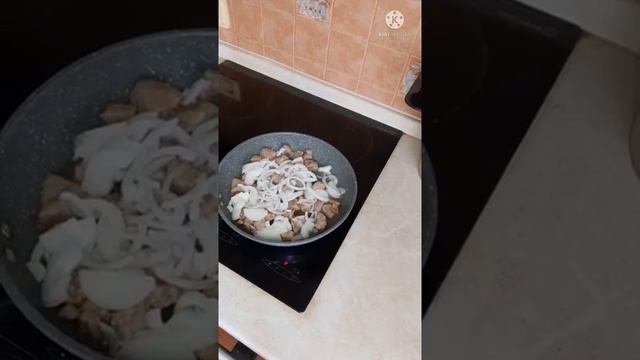 БУЛГУР со Свининой и Брусникой #булгурсосвининой #плов #брусника #каша #домашняякухня #кухня