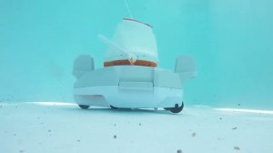 Беспроводной робот-пылесос BestWay Aqua Glide для очистки маленьких и средних бассейнов 58620