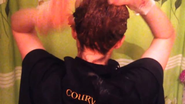 Как быстро покрасить себе волосы дома! Краска-мусс L'oreal sublime mousse 740 (огненно медный). смотреть онлайн