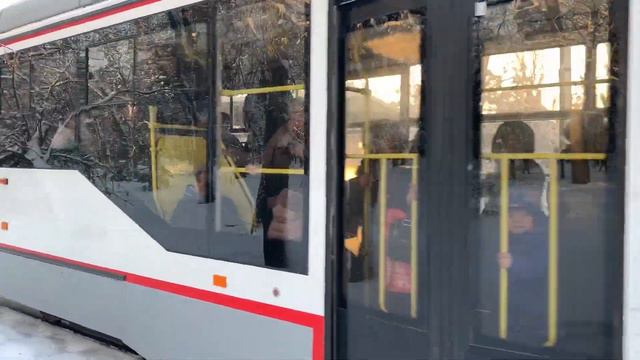 Трамвай 71-407-01 #303 отправляется от остановки НЭВЗ по маршруту №1 (10.02.2020 г. Новочеркасск) смотреть онлайн