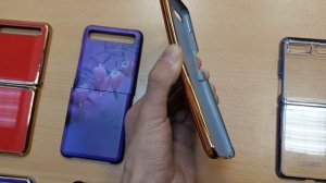 Чехлы видео на Samsung Flip