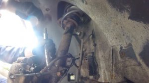 How to change BMW front springs / Kак поменять передние пружины BMW