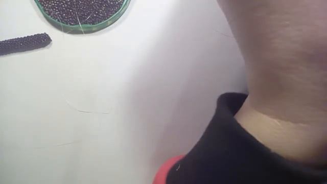 Плету из бисера жгут . смотреть онлайн