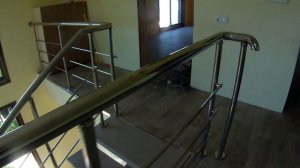 Лестница на монокосоуре из профильной трубы.