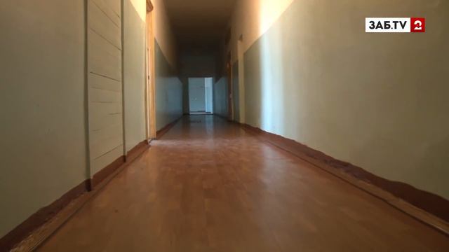 Учитель читинской школы, где девочка сломала позвоночник, продолжает преподавать смотреть онлайн