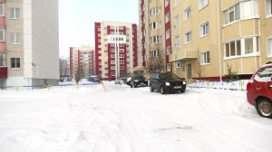 Сургутяне нашли способ отремонтировать дворовый проезд за счёт бюджета