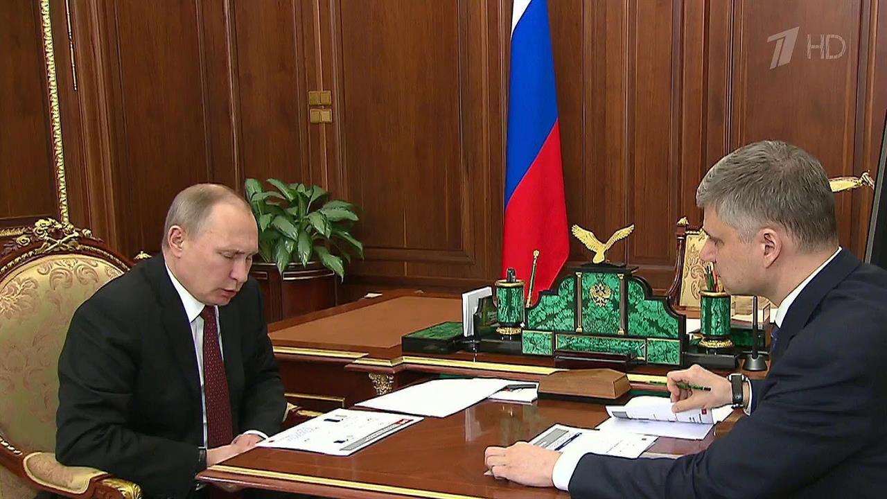 Итоги работы железнодорожной отрасли и перспективн...уководитель компании-перевозчика Олег Белозеров