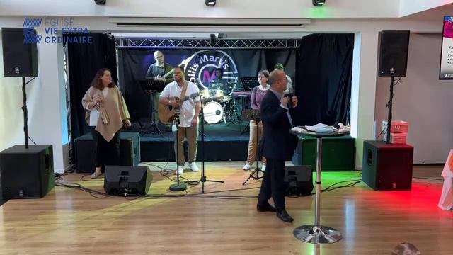 L’eau, l’huile, le parfum avec Pasteur André Santange смотреть онлайн