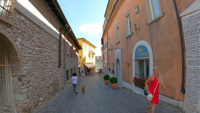 Sirmione, Italy 4k ❤️NEW Walking Tour ❤️ 2021 (Lake Garda) смотреть онлайн