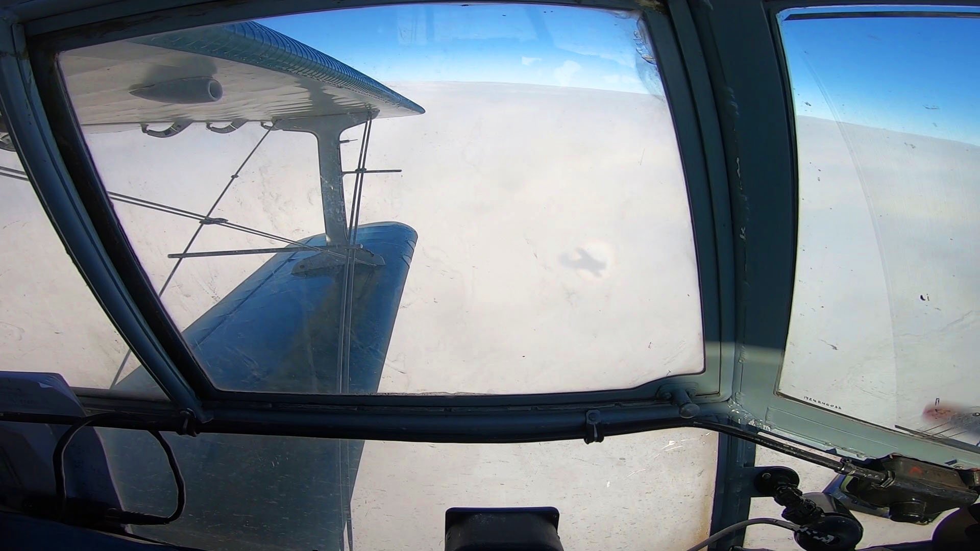 Радуга или гало над облаками смотреть онлайн