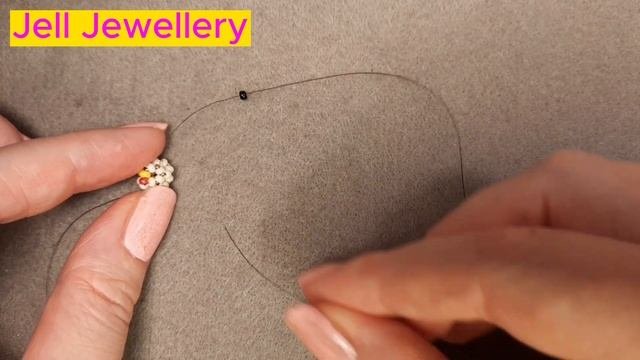 МИНИ КУРЫ из бисера???.  Beaded MINI HEN. #DIY #jelljewellery