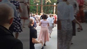 221) Ча-ча-ча линейный танец // Танцплощадка Царицыно 30.07.2023