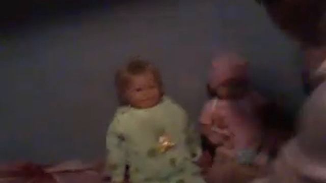 пеленание Полины и Сони смотреть онлайн