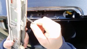 Replacement / repair of brake, stop light on Renault Scenic III, Megane III