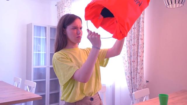 ТОЛСТАЯ Я? ПАРЕНЬ НАЗВАЛ МЕНЯ ЖИРУХОЙ!!! смотреть онлайн