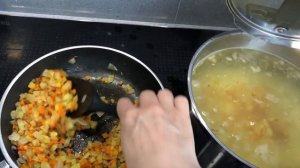 Очень удобная кулинарная лопатка из силикона