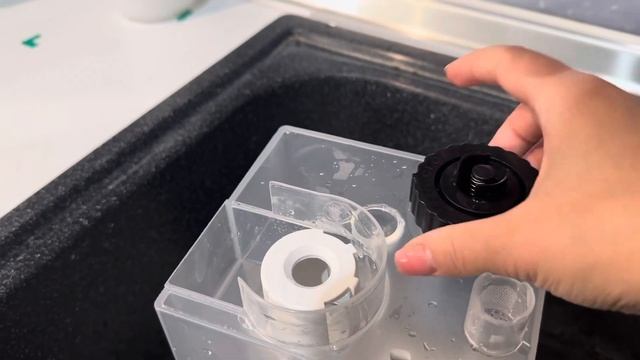 Видеоинструкция «как пополнять воду на увлажнитель Electrolux “