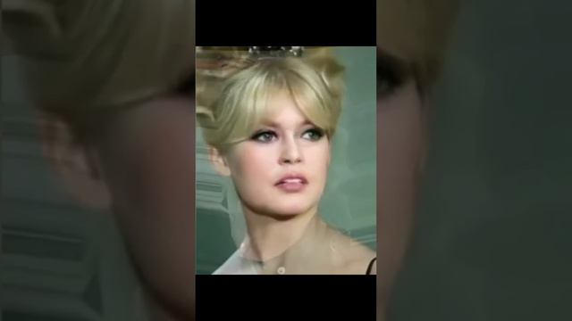 Если вы считаете женщину ценностью то посмотрите ради чего вы напрягаетесь 🤣🤣🤣