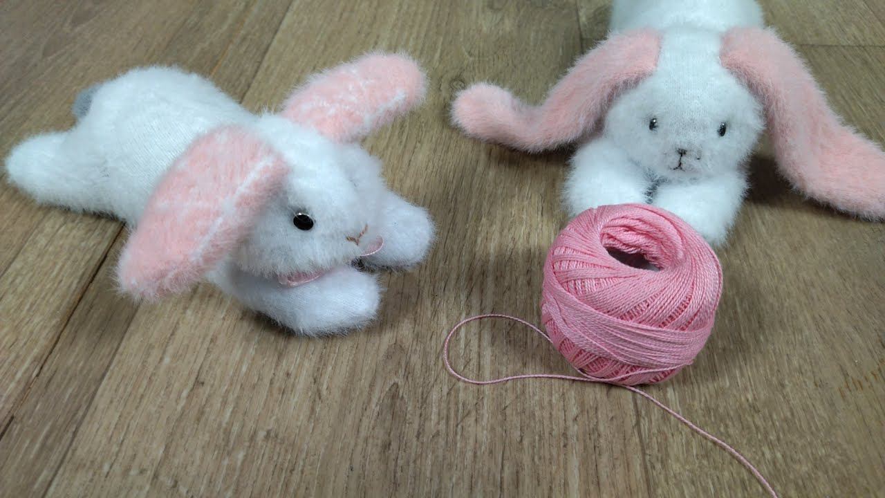 Самый лёгкий способ сделать кролика из носка смотреть онлайн