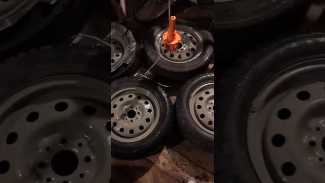 ПОСТАВИЛ НА ПРИОРУ БОЛОТНЫЕ ШТАМПЫ смотреть онлайн