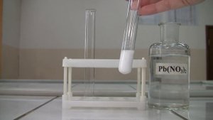 Качественная реакция ионов свинца с соляной кислотой