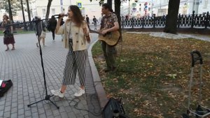 ПЕСНЯ  "АНГЕЛ СЕДОЙ" , - ПОЕТ ПОЛИНА ! ГЕРОИ УЛИЦ