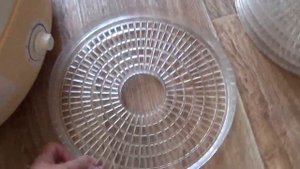 Сушим грибы- шиповник. Запасы на зиму.