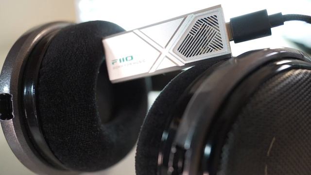 Fiio's Big Dongle Goes DEEP | Fiio KA13 DAC/Amp USB Dongle | VS Topping Stack, Moondrop Dawn & More смотреть онлайн