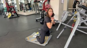 Приседания в Т грифе с колен