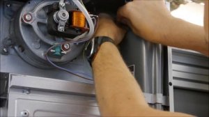 Устройство для замера давления воздуха в расширительном баке котла Minorca CTFS